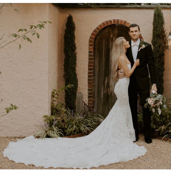 Berta Wedding Gown 16-103 - Picture 4 of 4